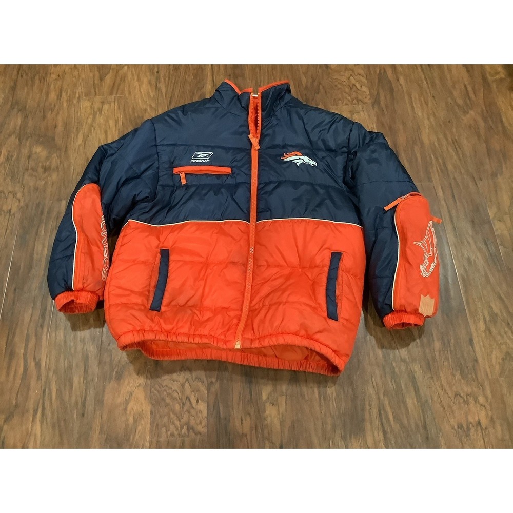 VINTAGE RARE REEBOK CHICAGO BEARS PUFFER FULL ZIPP WINTER JACKET IN SIZE L